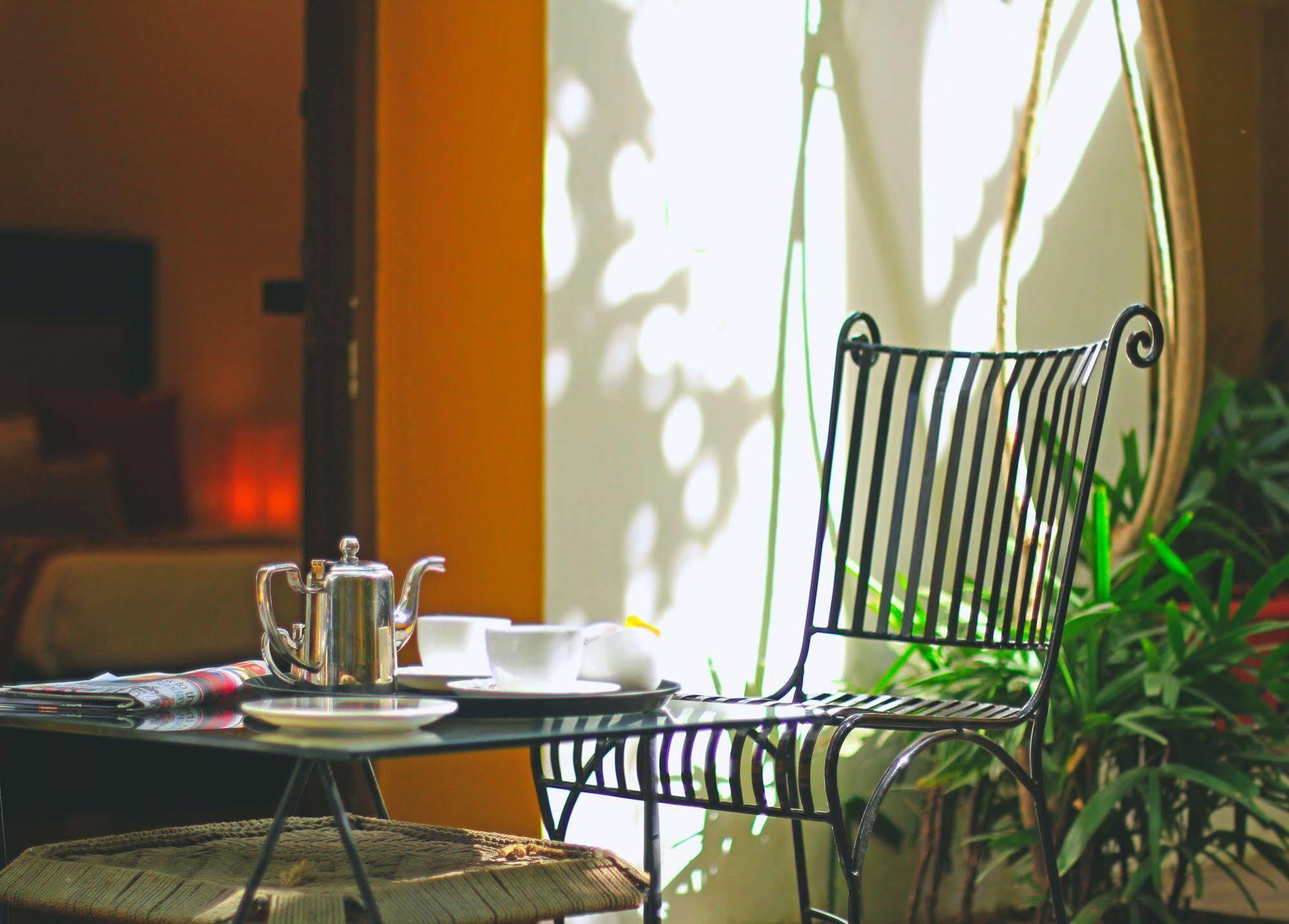Devraj Niwas Hotel Jaipur Ngoại thất bức ảnh